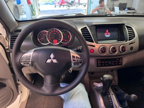 MITSUBISHI L 200 Triton 3.2 16V HPE 4X4 CABINE DUPLA TURBO DIESEL INTERCOOLER AUTOMTICO, Foto 7