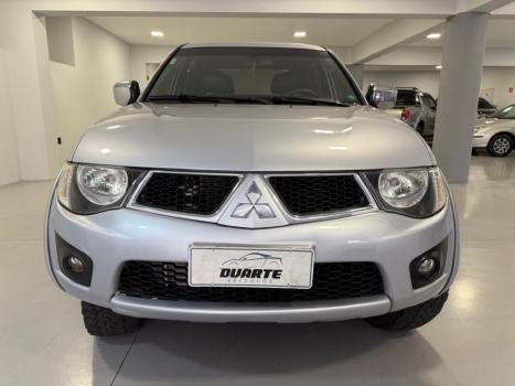 MITSUBISHI L 200 Triton 3.2 16V HPE 4X4 CABINE DUPLA TURBO DIESEL INTERCOOLER AUTOMTICO, Foto 2