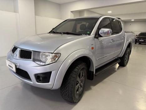 MITSUBISHI L 200 Triton 3.2 16V HPE 4X4 CABINE DUPLA TURBO DIESEL INTERCOOLER AUTOMTICO, Foto 3