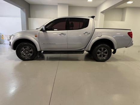 MITSUBISHI L 200 Triton 3.2 16V HPE 4X4 CABINE DUPLA TURBO DIESEL INTERCOOLER AUTOMTICO, Foto 7