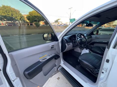 MITSUBISHI L 200 Triton 3.2 16V HPE 4X4 CABINE DUPLA TURBO DIESEL INTERCOOLER AUTOMTICO, Foto 8