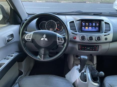 MITSUBISHI L 200 Triton 3.2 16V HPE 4X4 CABINE DUPLA TURBO DIESEL INTERCOOLER AUTOMTICO, Foto 10