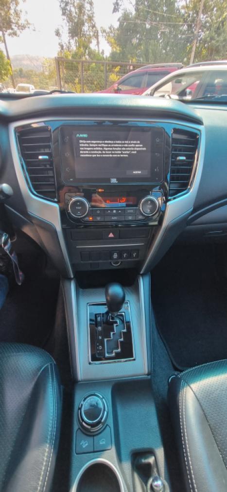 MITSUBISHI L 200 Triton 2.4 16V SPORT HPE 4X4 CABINE DUPLA TURBO DIESEL AUTOMTICO, Foto 4
