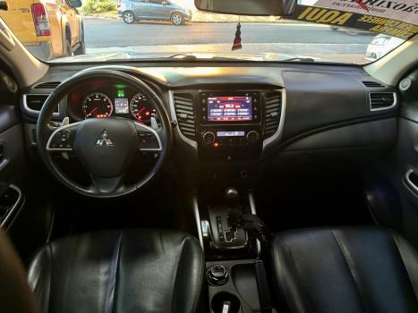 MITSUBISHI L 200 Triton 2.4 16V SPORT HPE 4X4 CABINE DUPLA TURBO DIESEL AUTOMTICO, Foto 12