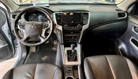MITSUBISHI L 200 Triton 2.4 16V SPORT HPE 4X4 CABINE DUPLA TURBO DIESEL AUTOMTICO, Foto 11