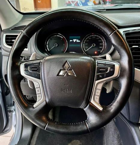 MITSUBISHI L 200 Triton 2.4 16V SPORT HPE 4X4 CABINE DUPLA TURBO DIESEL AUTOMTICO, Foto 13