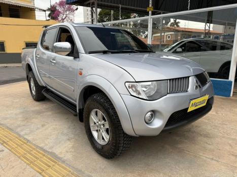 MITSUBISHI L 200 Triton 3.2 16V HPE 4X4 CABINE DUPLA TURBO DIESEL INTERCOOLER AUTOMTICO, Foto 3
