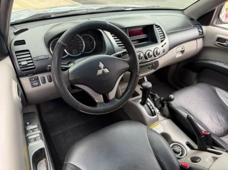 MITSUBISHI L 200 Triton 3.2 16V HPE 4X4 CABINE DUPLA TURBO DIESEL INTERCOOLER AUTOMTICO, Foto 6