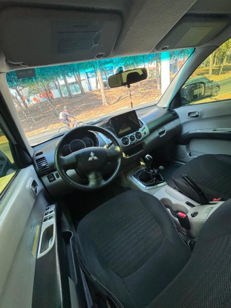 MITSUBISHI L 200 Triton 3.2 16V HPE 4X4 CABINE DUPLA TURBO DIESEL INTERCOOLER, Foto 8