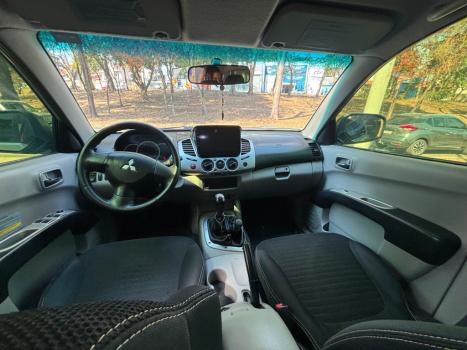 MITSUBISHI L 200 Triton 3.2 16V HPE 4X4 CABINE DUPLA TURBO DIESEL INTERCOOLER, Foto 9