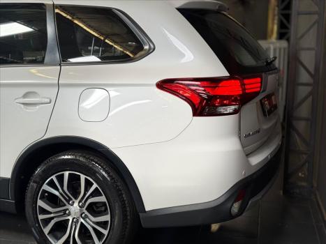 MITSUBISHI Outlander 2.0 16V 4P AUTOMTICO, Foto 10