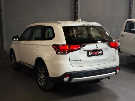 MITSUBISHI Outlander 2.0 16V 4P AUTOMTICO, Foto 11