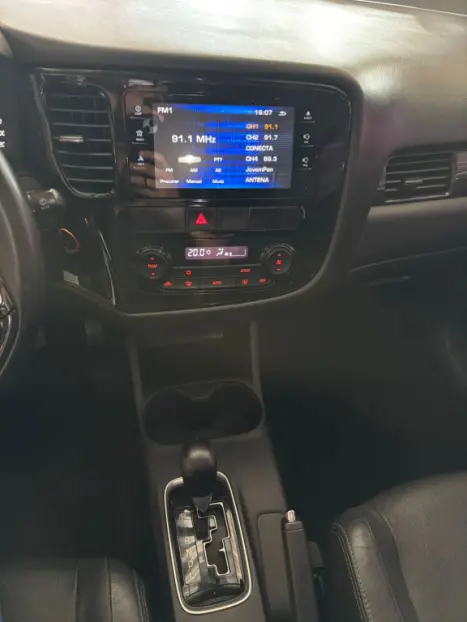 MITSUBISHI Outlander 2.0 16V 4P AUTOMTICO, Foto 13