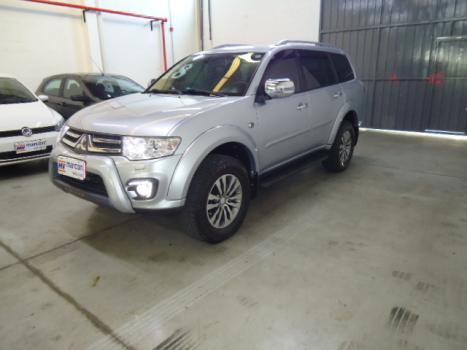 MITSUBISHI Pajero 3.2 16V 4P 4X4 7 LUGARES HPE TURBO DIESEL INTERCOOLER AUTOMTICO, Foto 3