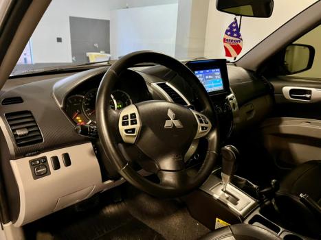 MITSUBISHI Pajero Dakar 3.2 16V 4P HPE 4X4  7 LUGARES TURBO INTECOOLER DIESEL AUTOMTICO, Foto 13