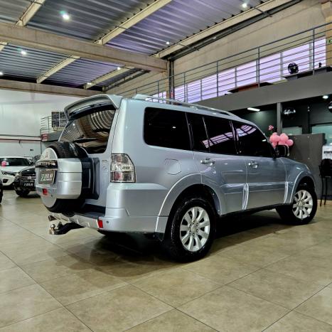 MITSUBISHI Pajero Full 3.2 16V 4P HPE 4X4 TURBO DIESEL INTERCOOLER AUTOMTICO, Foto 4
