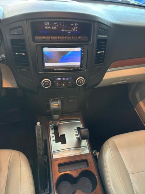 MITSUBISHI Pajero Full 3.8 V6 24V 4X4 AUTOMTICO, Foto 12