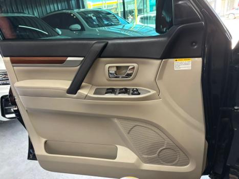MITSUBISHI Pajero Full 3.8 V6 24V 4X4 AUTOMTICO, Foto 14