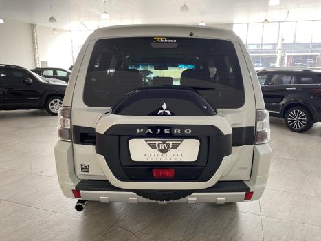 MITSUBISHI Pajero Full 3.2 16V 4P HPE 4X4 TURBO DIESEL INTERCOOLER AUTOMTICO, Foto 2