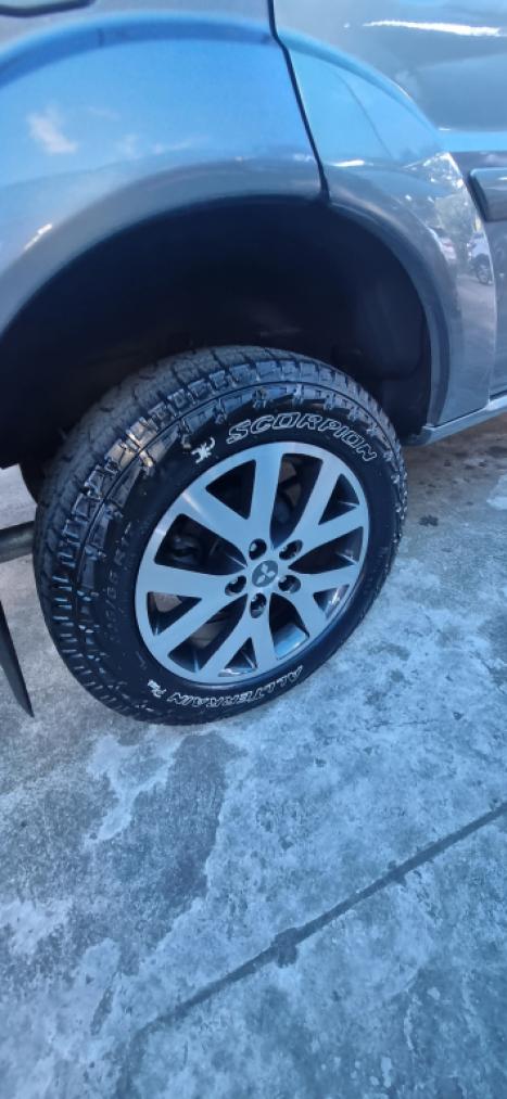 MITSUBISHI Pajero TR4 2.0 16V 4P 4X4 FLEX AUTOMTICO, Foto 2