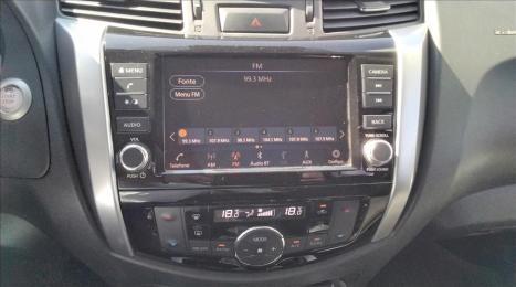 NISSAN Frontier 2.3 16V PLATINUM CABINE DUPLA 4X4 BI-TURBO DIESEL AUTOMTICO, Foto 14