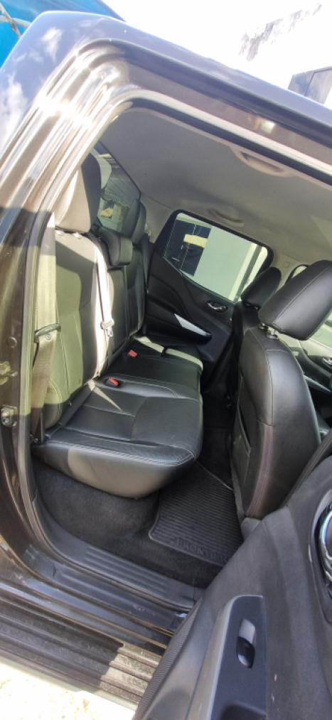 NISSAN Frontier 2.3 16V XE 4X4 CABINE DUPLA BI-TURBO DIESEL AUTOMTICO, Foto 4