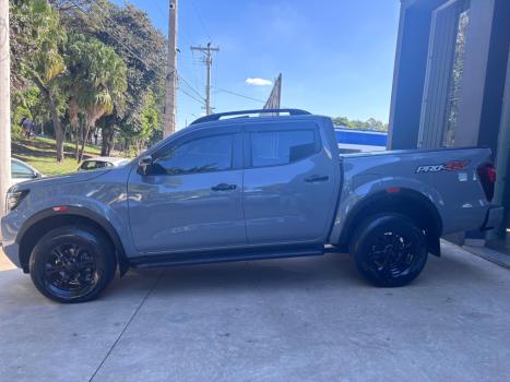 NISSAN Frontier 2.3 16V PRO4X CABINE DUPLA 4X4 BI-TURBO DIESEL AUTOMTICO, Foto 3
