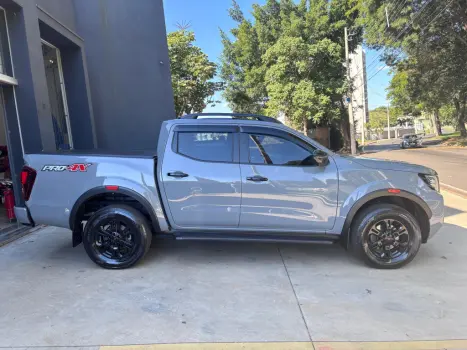 NISSAN Frontier 2.3 16V PRO4X CABINE DUPLA 4X4 BI-TURBO DIESEL AUTOMTICO, Foto 6