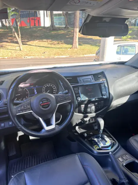 NISSAN Frontier 2.3 16V PRO4X CABINE DUPLA 4X4 BI-TURBO DIESEL AUTOMTICO, Foto 11