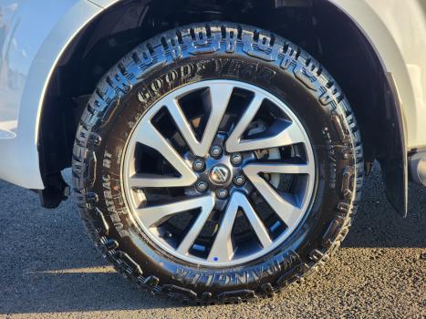 NISSAN Frontier 2.3 16V XE 4X4 CABINE DUPLA BI-TURBO DIESEL AUTOMTICO, Foto 9
