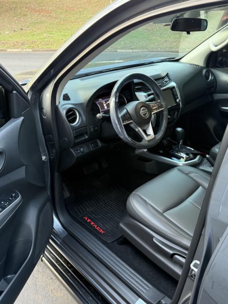 NISSAN Frontier 2.3 ATTACK CABINE DUPLA 4X4 BI-TURBO DIESEL AUTOMTICO, Foto 5