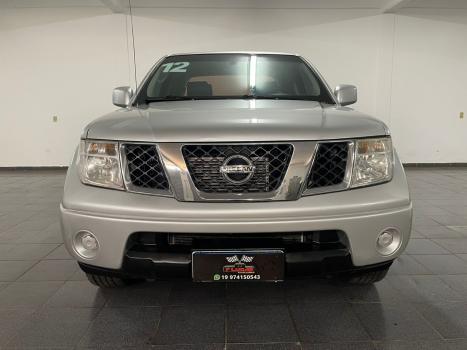 NISSAN Frontier 2.5 SE TURBO DIESEL CABINE DUPLA, Foto 2