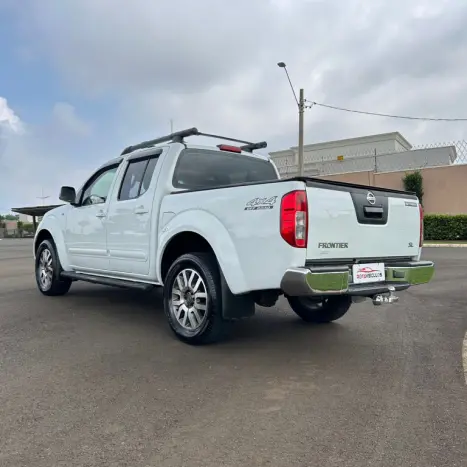 NISSAN Frontier 2.5 SL 4X4 TURBO DIESEL CABINE DUPLA AUTOMTICO, Foto 8