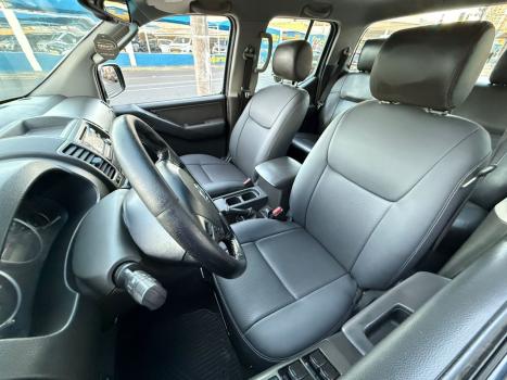 NISSAN Frontier 2.5 SL 4X4 TURBO DIESEL CABINE DUPLA AUTOMTICO, Foto 7