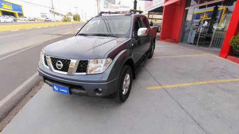 NISSAN Frontier 2.5 4X4 LE CABINE DUPLA TURBO DIESEL AUTOMTICO, Foto 2
