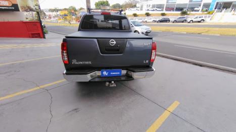 NISSAN Frontier 2.5 4X4 LE CABINE DUPLA TURBO DIESEL AUTOMTICO, Foto 6