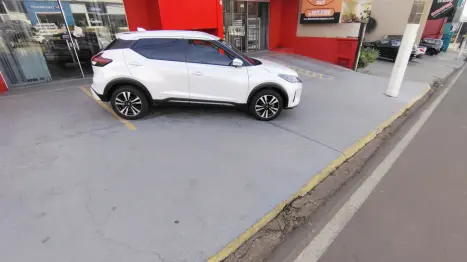 NISSAN Kicks 1.6 16V 4P FLEXSTART EXCLUSIVE XTRONIC AUTOMTICO CVT, Foto 4