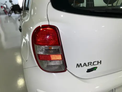 NISSAN March 1.0 12V 4P S FLEX, Foto 9