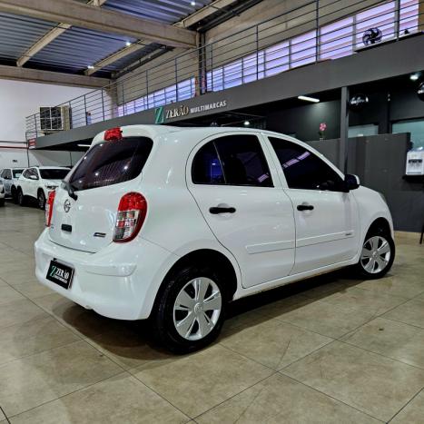 NISSAN March 1.0 12V 4P S FLEX, Foto 4