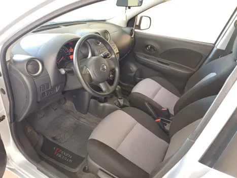 NISSAN March 1.0 12V 4P S FLEX, Foto 11