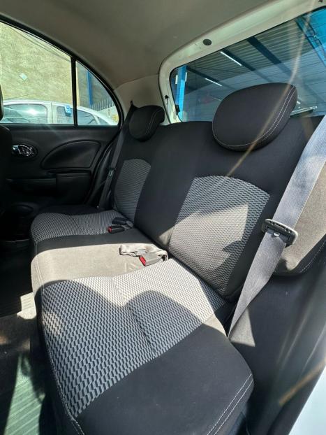 NISSAN March 1.0 16V 4P FLEX, Foto 12