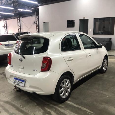 NISSAN March 1.6 16V 4P SV FLEX, Foto 6