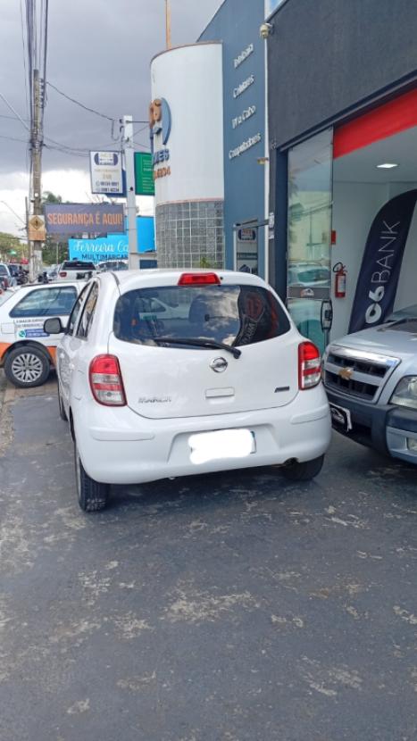 NISSAN March 1.6 16V 4P SV FLEX, Foto 1