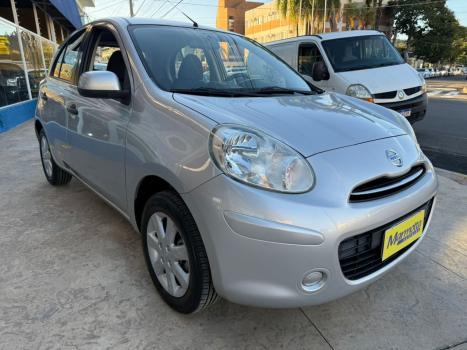 NISSAN March 1.6 16V 4P SV FLEX, Foto 3