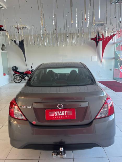 NISSAN Versa Sedan 1.0 12V 4P FLEX V-DRIVE, Foto 5