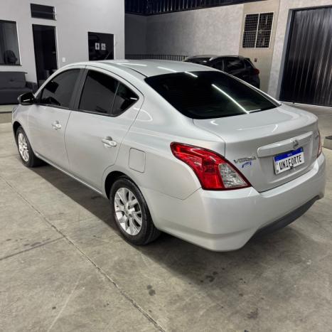 NISSAN Versa Sedan 1.6 16V 4P SV FLEX XTRONIC AUTOMTICO CVT, Foto 4