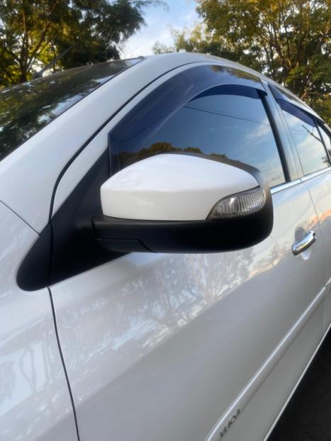 NISSAN Versa Sedan 1.6 16V 4P FLEX SL, Foto 2