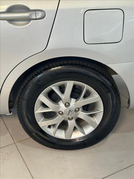NISSAN Versa Sedan 1.6 16V 4P FLEX SV, Foto 13