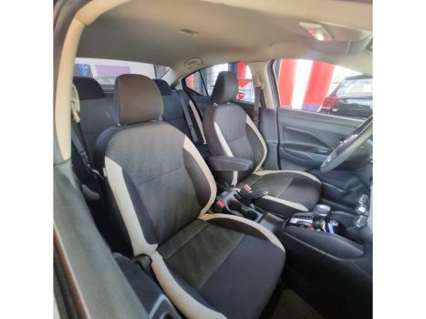 NISSAN Versa Sedan , Foto 8