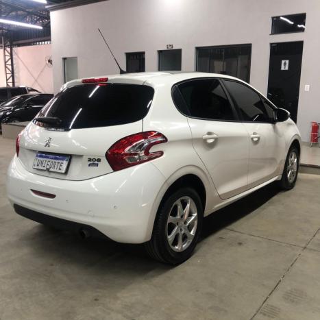 PEUGEOT 208 1.5 4P FLEX ALLURE, Foto 6